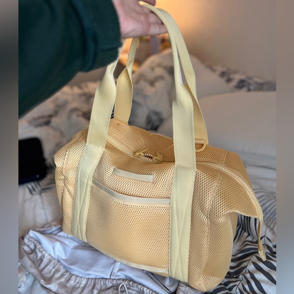 DAGNE DOVER LARGE AIR MESH LANDON CARRYALL - Picture 8 of 8